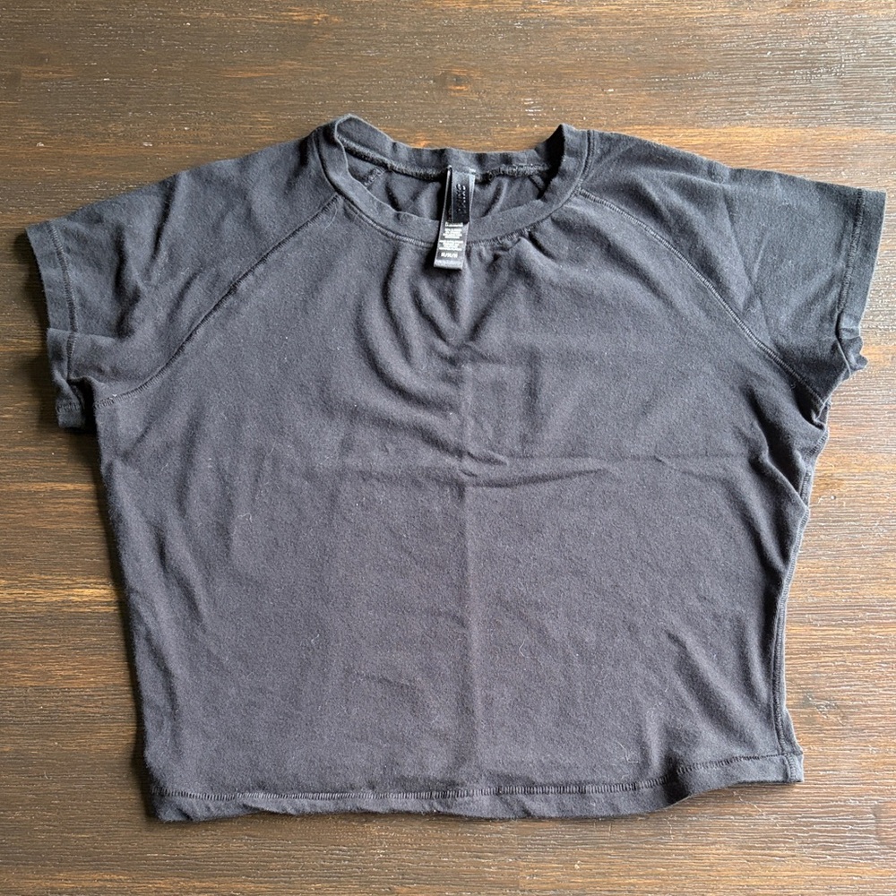 SKIMS Black Cropped Crew Tee